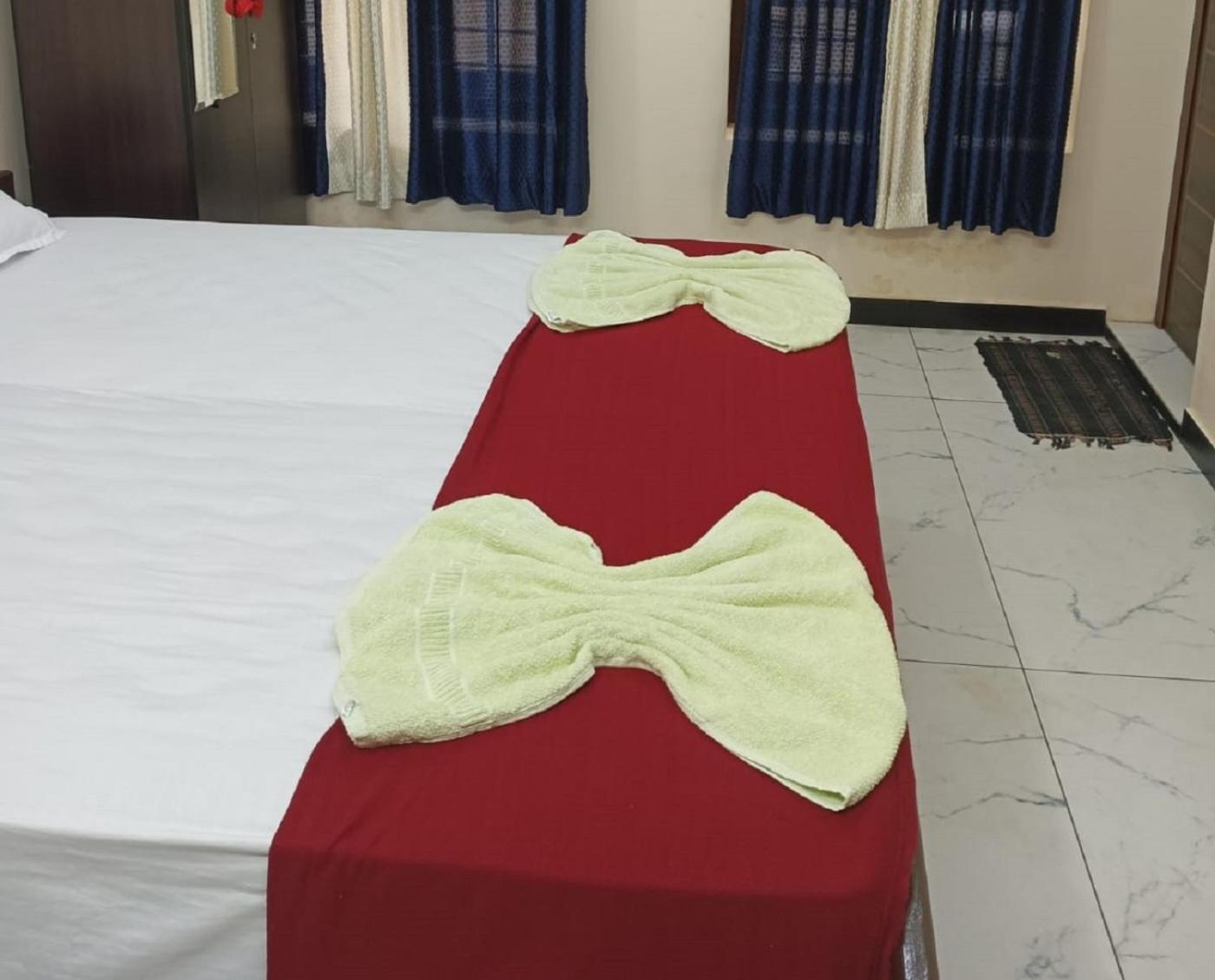 Sri Padmanabha Tourist Home 特里凡得琅 外观 照片